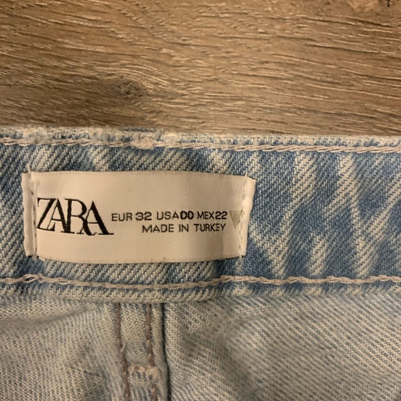 Zara Seam Straight Leg Light Denim Jeans - Picture 3 of 4